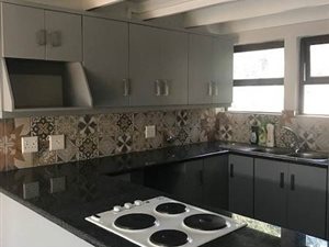 2 Bed Apartment in Melrose Estate