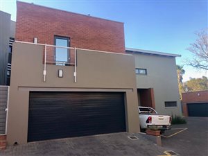 4 Bed Cluster in Menlo Park