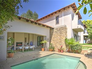 4 Bed House in Dainfern Golf Estate