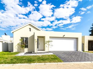 3 Bed House in Langeberg Heights