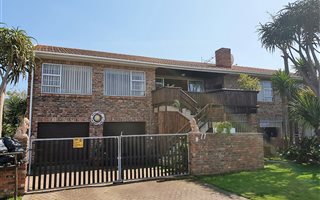 7 Bedroom House in Tergniet