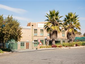 954 m² Industrial space in Kya Sands