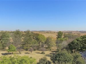 8.6 ha Land available in Mnandi AH