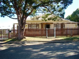 5 Bed House in George South
