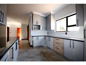 3 Bed House in Melodie