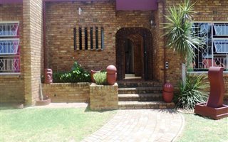 4 Bedroom House in Hazel Park