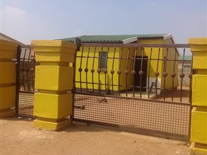 3 Bed House in Protea Glen