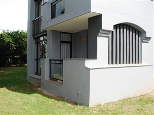 2 Bed Apartment in Menlyn