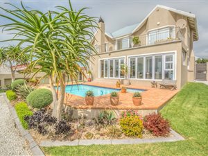 4 Bed House in Lovemore Heights