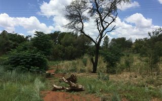 2.4 ha Land available in Olympus AH