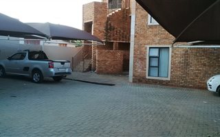 2 Bedroom Townhouse in Turffontein