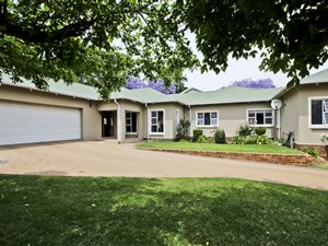 4 Bedroom House in Thornhill Estate