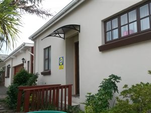 6 Bed Flat in Nahoon