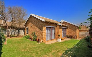 2 Bedroom Townhouse in Honeydew Ridge