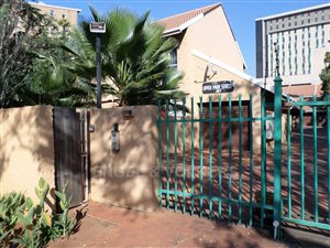 2 Bed Duplex in Hatfield
