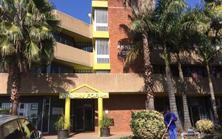 Commercial space in Annlin