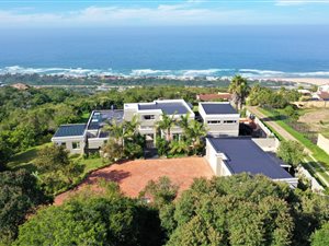 3.1 ha Smallholding in Wilderness Heights