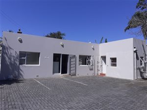 400 m² Office Space in Vincent