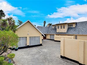 4 Bed House in Bramley Park
