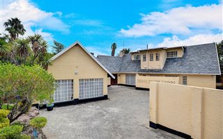 4 Bedroom House in Bramley Park