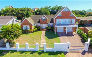 4 Bedroom House in Lovemore Heights