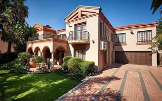 4 Bedroom Cluster in Kyalami Hills