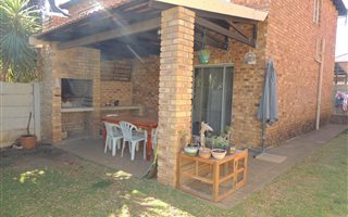 2 Bedroom Apartment in Allens Nek