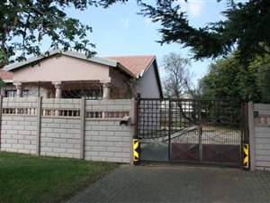 2 Bed House in Moffat View