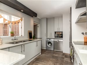 2 Bed Townhouse in Boston
