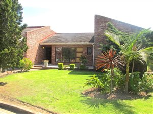 3 Bed House in Levalia