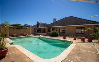 3 Bedroom House in Plumstead