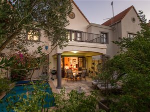 2 Bed House in Boschenmeer Golf Estate