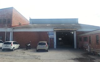 1200 m² Industrial space in Deal Party