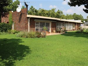 3 Bed House in Golf Park