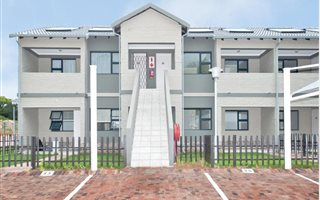 36 Bedroom Apartment in Rynfield AH