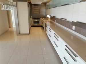 4 Bed Apartment in Fordsburg