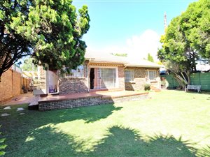 3 Bed House in Marais Steyn Park