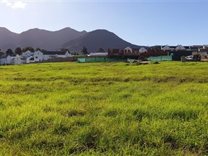 891 m² Land available in George Central