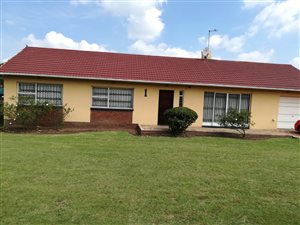 3 Bedroom House in Sharon Park