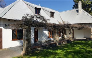 3 Bedroom House in De Zoete Inval