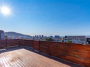 3 Bed House in Vredehoek