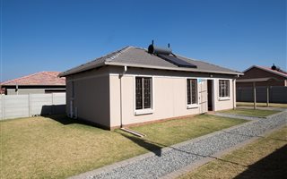 3 Bedroom House in Alrode