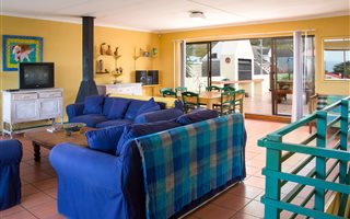 4 Bedroom House in Voelklip