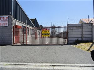250 m² Commercial space in Philippi