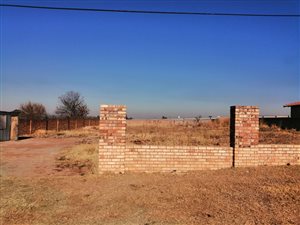 1392 m² Land available in Bergsig