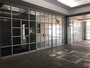 133 m² Commercial space in Strand South