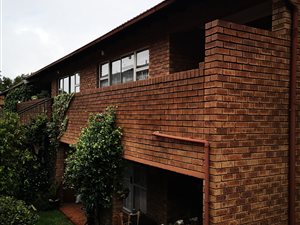 2 Bed Apartment in Northcliff