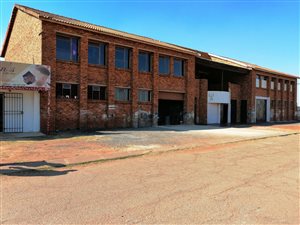 928 m² Commercial space in Katlehong