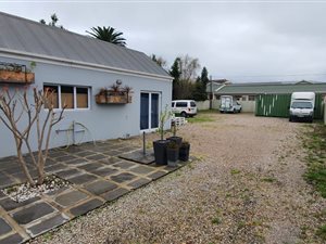 679 m² Office Space in George Central