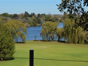 6 Bed House in Miravaal
